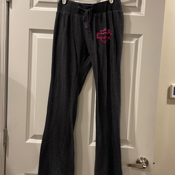 Harley Davidson joggers set with long sleeve shirt - Picture 8 of 10